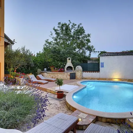 Rondola Villa *