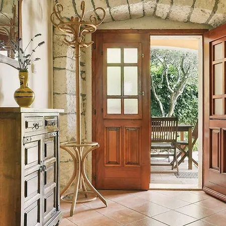 Rondola Villa *